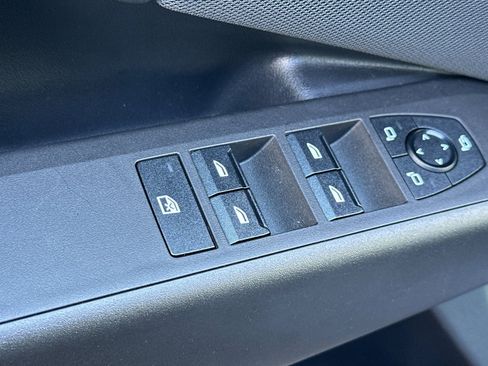 Used 2025 BMW X3 xDrive30i w/ Premium Package image 13