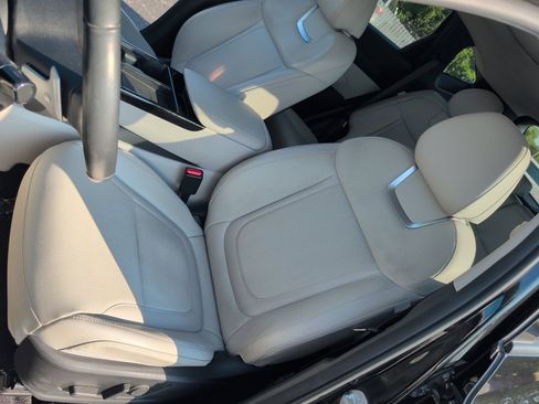 Used 2025 Hyundai Tucson Limited AWD/4WD image 30