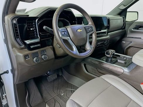 Used 2025 Chevrolet Silverado 1500 LTZ w/ LTZ Premium Texas Edition image 8