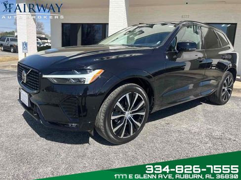 Used 2023 Volvo XC60 B5 Plus image 2