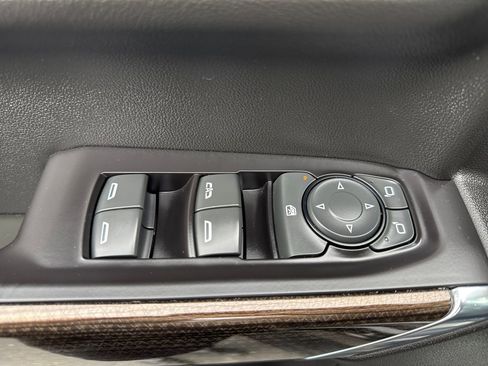 Used 2019 Chevrolet Silverado 1500 RST w/ All-Star Edition image 17