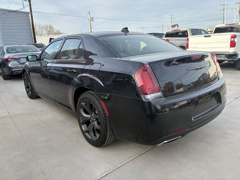 Used 2023 Chrysler 300 S image 11