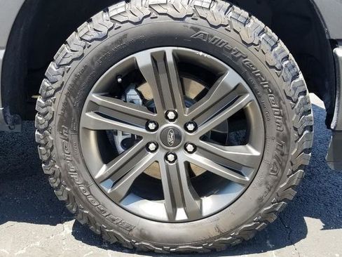 Used 2021 Ford F150 Lariat w/ Equipment Group 502A High image 27