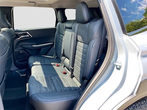 New 2025 Mitsubishi Outlander Trail Edition image 26