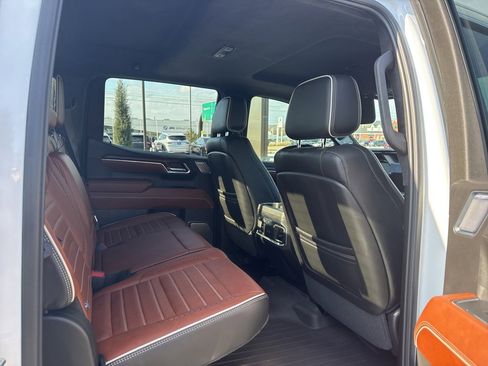 Used 2024 GMC Sierra 1500 Denali Ultimate image 15