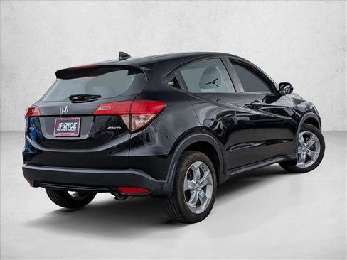 Used 2016 Honda HR-V LX image 5