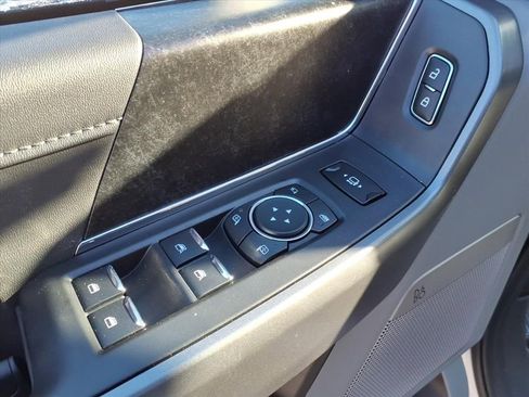 New 2026 Ford F250 XLT w/ XLT Premium Package image 18