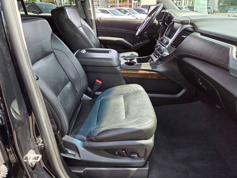 Used 2019 Chevrolet Suburban LT AWD/4WD image 17