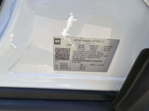 Used 2023 Chevrolet Traverse LT image 24