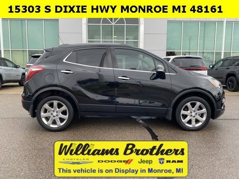 Used 2018 Buick Encore Premium w/ Experience Buick Package image 4