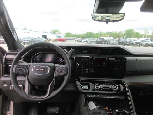 New 2026 GMC Sierra 2500 AT4 w/ AT4 Premium Plus Package AWD/4WD image 16