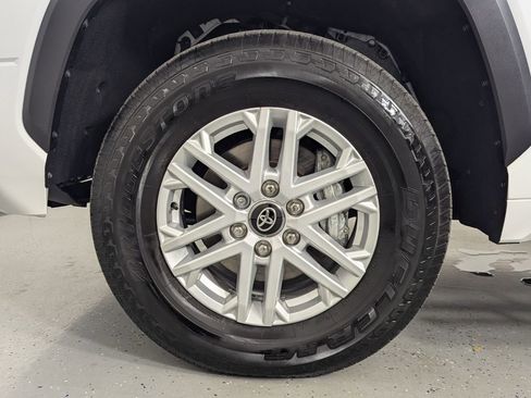 Used 2026 Toyota Tundra SR5 w/ SR5 Convenience Package RWD image 11
