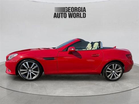 Used 2017 Mercedes-Benz SLC 300 image 5