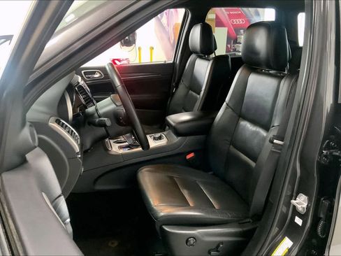 Used 2019 Jeep Grand Cherokee Limited image 9