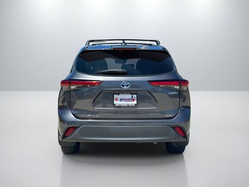Used 2020 Toyota Highlander XLE FWD image 6