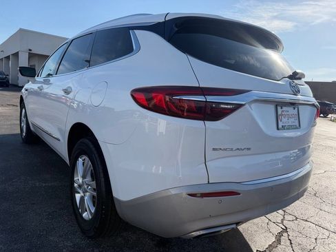 Used 2021 Buick Enclave Essence FWD image 12