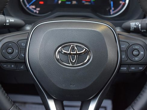 Used 2025 Toyota RAV4 XLE Premium w/ Weather Package image 21