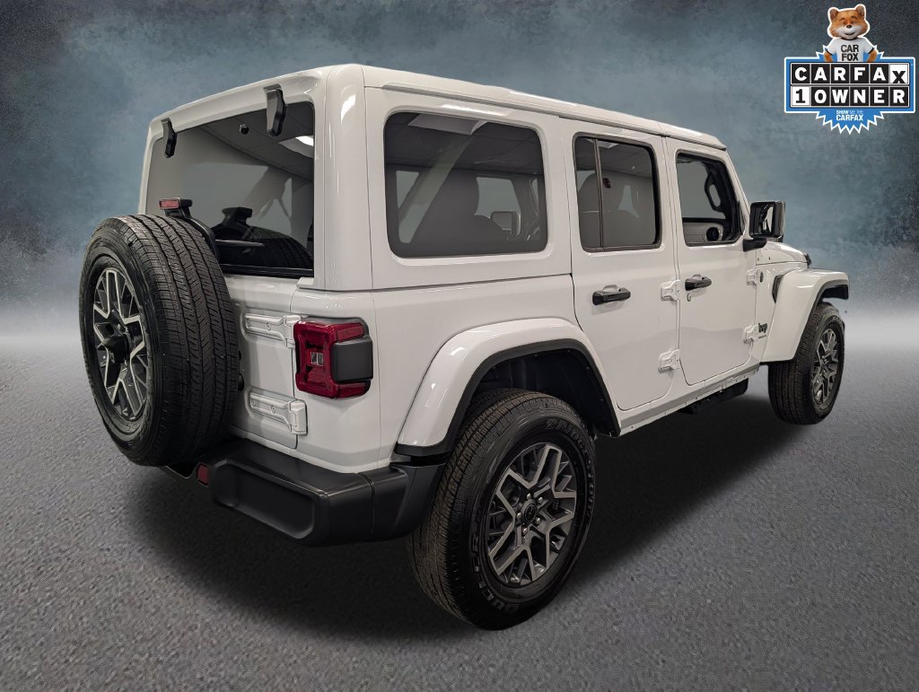 Used 2026 Jeep Wrangler Unlimited Sahara AWD/4WD image 4