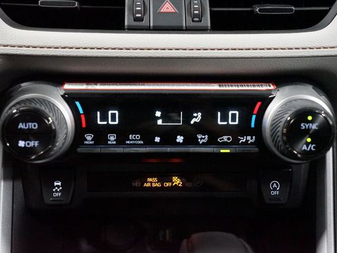Certified 2025 Toyota RAV4 XLE Premium FWD image 20