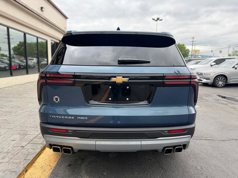 Used 2026 Chevrolet Traverse LT AWD/4WD image 8