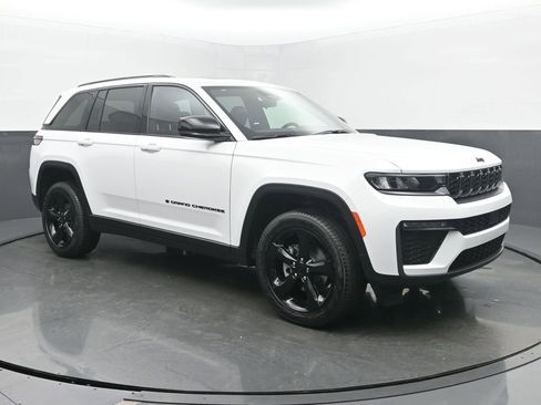 New 2026 Jeep Grand Cherokee Limited AWD/4WD image 8