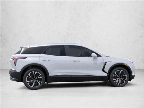 New 2025 Chevrolet Blazer EV LT image 5
