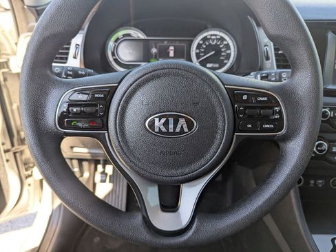 Used 2019 Kia Niro LX image 27