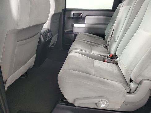 Used 2019 Toyota Sequoia SR5 AWD/4WD image 13