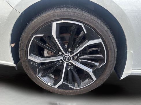 Used 2023 Nissan Altima 2.5 SR FWD image 18