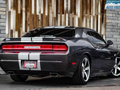 Used 2014 Dodge Challenger SRT8 w/ Harman/Kardon Audio Group image 7