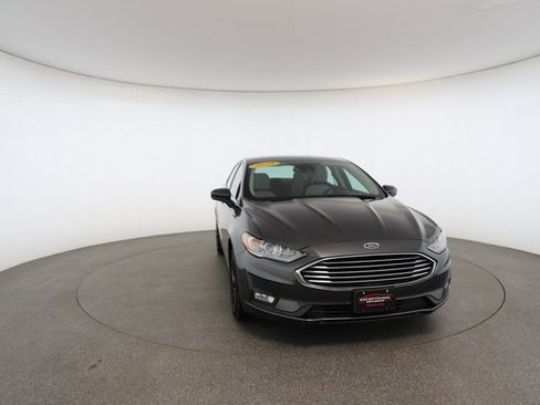 Used 2020 Ford Fusion SE w/ Equipment Group 151A image 29