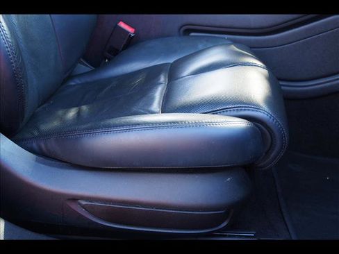 Used 2019 Lincoln Continental Select image 12