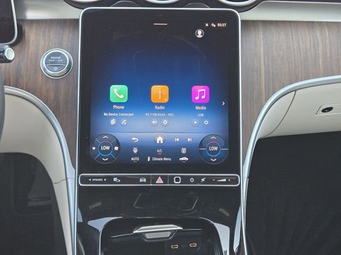 Used 2025 Mercedes-Benz C 300 4MATIC Sedan image 23