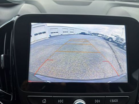 Used 2018 Chevrolet Volt Premier w/ Driver Confidence Package image 34