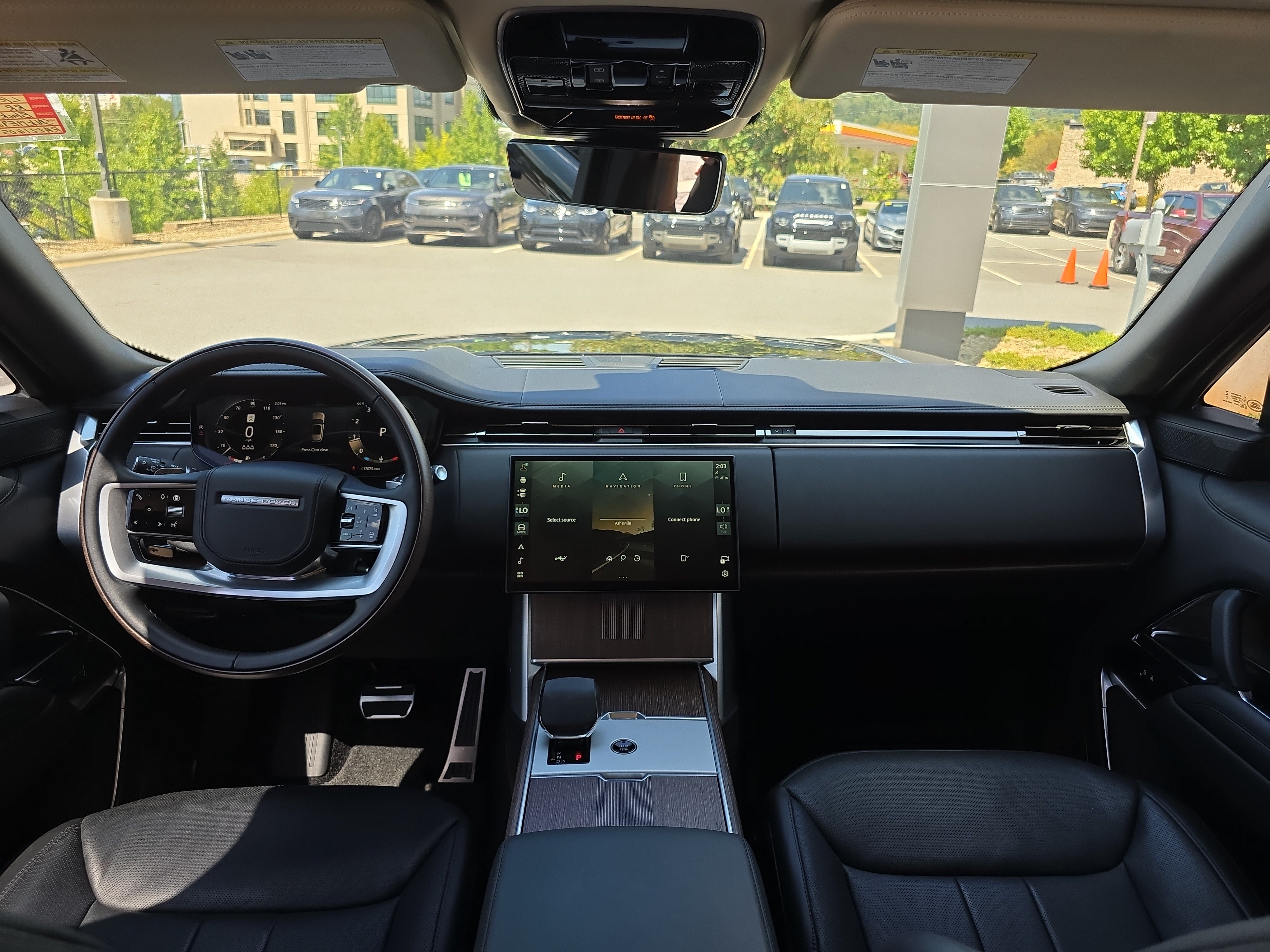 Certified 2024 Land Rover Range Rover Autobiography AWD/4WD image 18