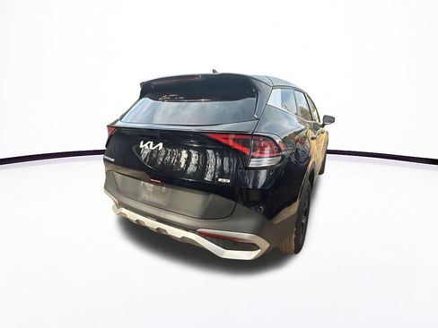 Used 2025 Kia Sportage LX image 9