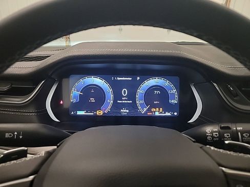 New 2025 Jeep Grand Cherokee L Limited w/ Luxury Tech Group II image 17