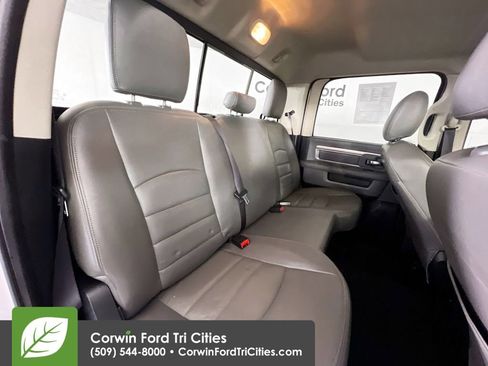 Used 2016 RAM 1500 Classic SLT AWD/4WD image 15