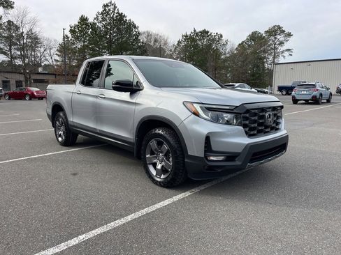 Certified 2024 Honda Ridgeline TrailSport image 6