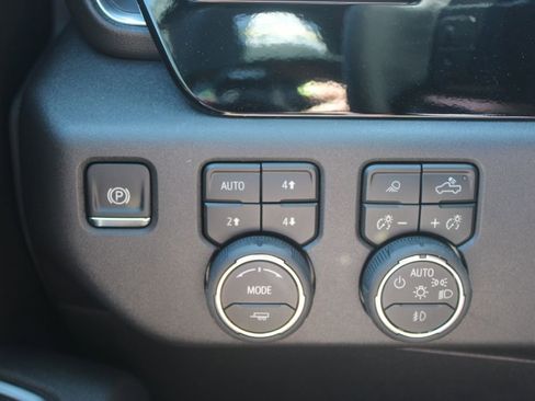 New 2026 Chevrolet Silverado 1500 RST AWD/4WD image 38