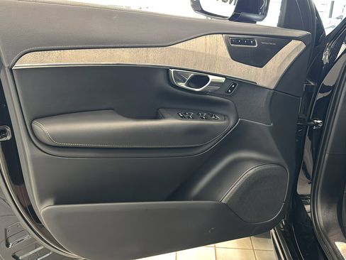 Used 2022 Volvo XC90 T8 Inscription image 21