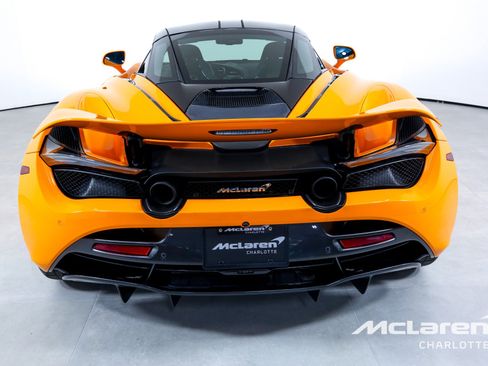 Used 2019 McLaren 720S image 8