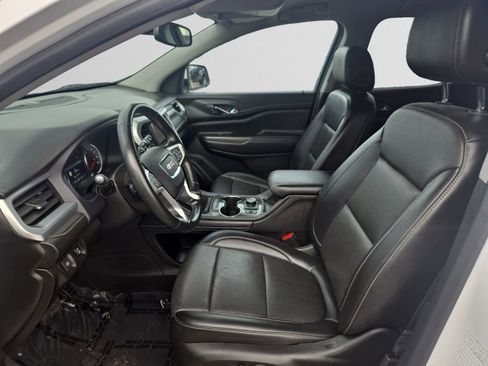 Used 2023 GMC Acadia SLT image 9