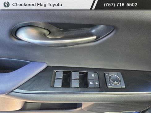 Used 2021 Lexus UX 250h w/ Premium Package image 21