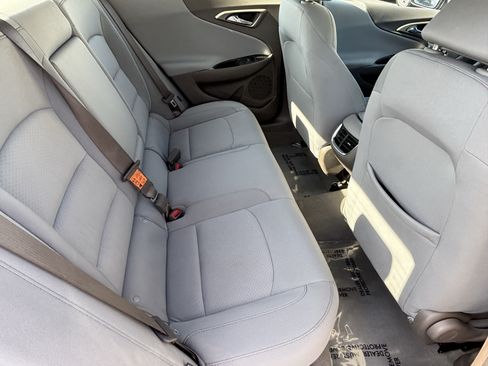 Used 2023 Chevrolet Malibu LT FWD image 11