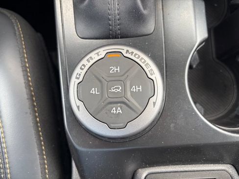 Used 2025 Ford Bronco Badlands AWD/4WD image 28