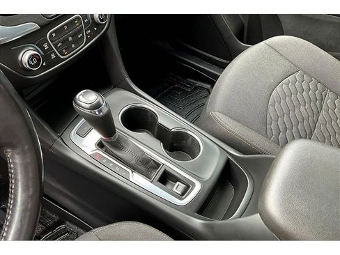 Used 2020 Chevrolet Equinox LT image 17