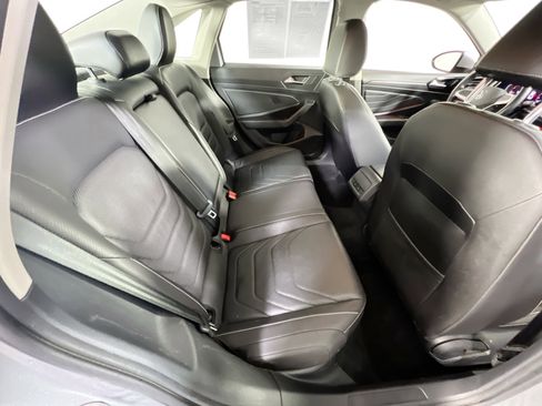 Used 2022 Volkswagen Jetta SEL image 27