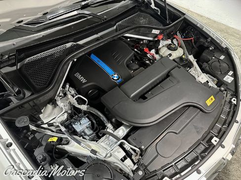 Used 2017 BMW X5 xDrive40e AWD/4WD image 33
