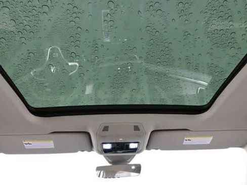 New 2026 Volkswagen Atlas Peak Edition image 4